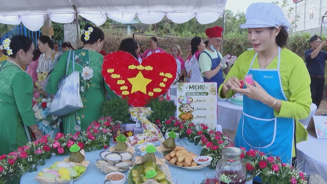 Vươn khơi - Ngày 14/5/2026 | Công đoàn PetroVietnam thăm, tặng quà người lao động bị tai nạn- Ảnh 6.