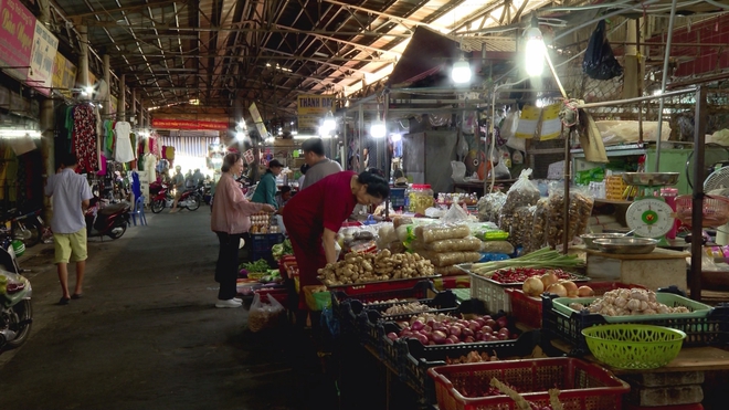 Nâng ngưỡng chịu thuế lên 1 tỷ đồng: Tiểu thương an tâm kinh doanh- Ảnh 1.