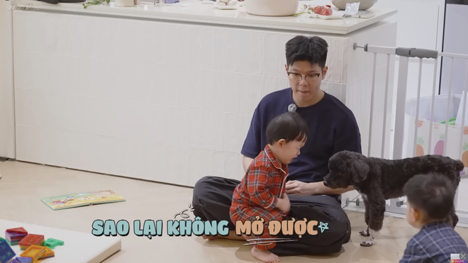 "Mẹ vắng nhà, ba là siêu nhân" Mùa 5 | Tập 6: Bài học kiếm tiền và thử thách sinh tồn kịch tính - Ảnh 7.