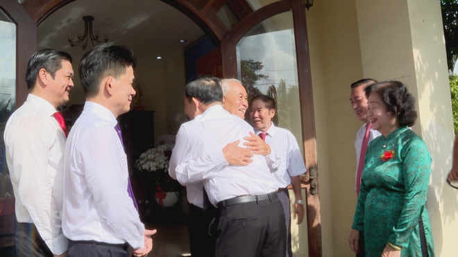 Thời sự HTV ngày 18/5/2026 | Nhà khoa học mang tri thức trở về đóng góp cho quê hương - Ảnh 3.