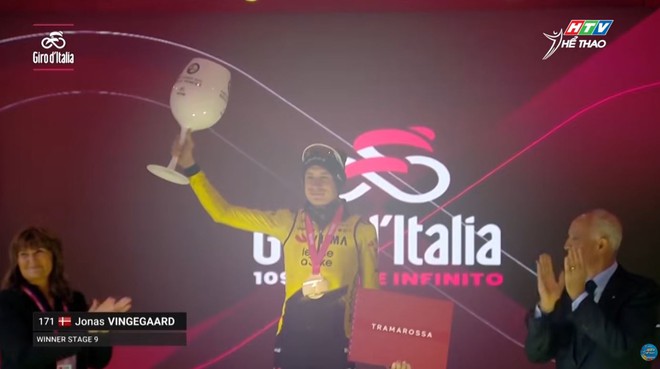 Jonas Vingegaard thắng chặng 9 Giro d’Italia - Ảnh 9.
