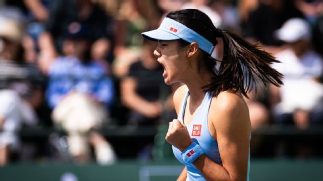 Emma Raducanu dừng bước ở vòng 1 giải quần vợt Strasbourg - Ảnh 1.