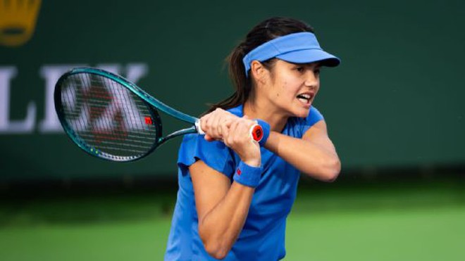 Emma Raducanu dừng bước ở vòng 1 giải quần vợt Strasbourg - Ảnh 3.