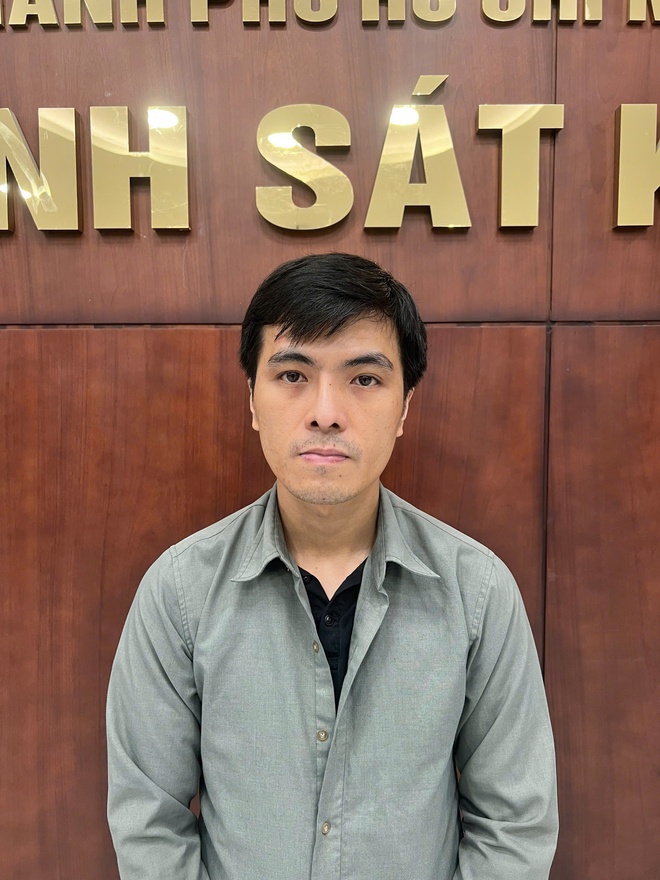 Triệt phá kho hàng nghìn đôi giày giả mạo nhãn hiệu tại TP. Hồ Chí Minh, đối tượng thu lợi hơn 3,5 tỷ đồng - Ảnh 2.