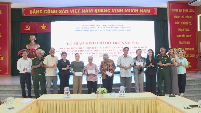 Trao kinh phí hỗ trợ cho thương binh, bệnh binh trên địa bàn xã Cần Giờ, Bình Khánh, An Thới Đông - Ảnh 2.