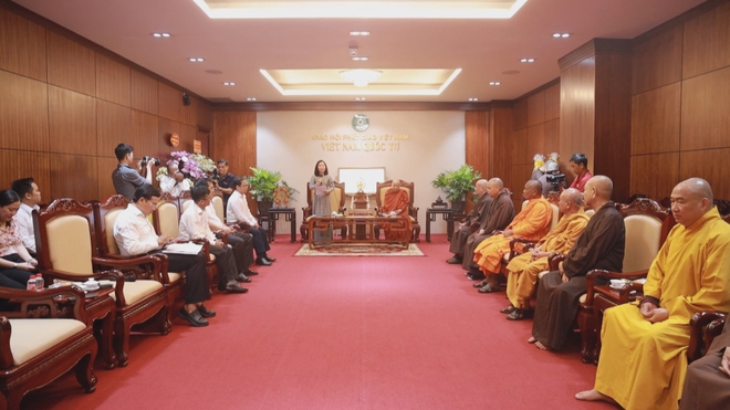 TP. Hồ Chí Minh họp mặt chức sắc Phật giáo - Ảnh 3.