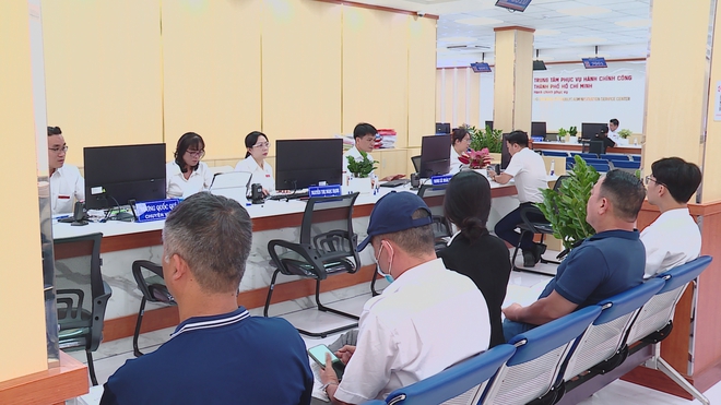 TP. Hồ Chí Minh quyết tâm loại bỏ 100% điều kiện kinh doanh không cần thiết - Ảnh 2.
