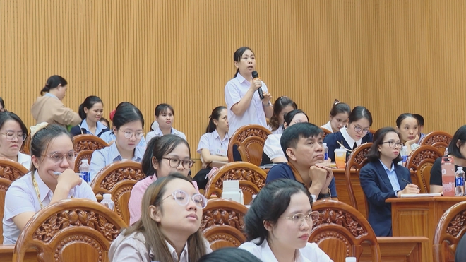 Hơn 300 doanh nghiệp tại TP. Hồ Chí Minh được tháo gỡ vướng mắc về BHXH, BHYT - Ảnh 6.