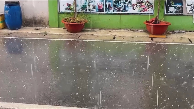 60 Giây ngày 26/5/2026 | TP. Hồ Chí Minh lắp dải phân cách tự động dùng năng lượng mặt trời trên đường Cộng Hòa - Ảnh 5.