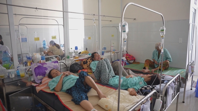 60 Giây ngày 26/5/2026 | TP. Hồ Chí Minh lắp dải phân cách tự động dùng năng lượng mặt trời trên đường Cộng Hòa - Ảnh 7.