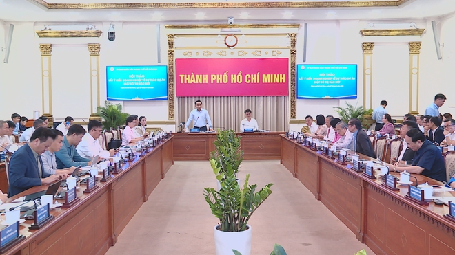 TP. Hồ Chí Minh lấy ý kiến doanh nghiệp hoàn thiện dự thảo Luật Đô thị đặc biệt - Ảnh 1.