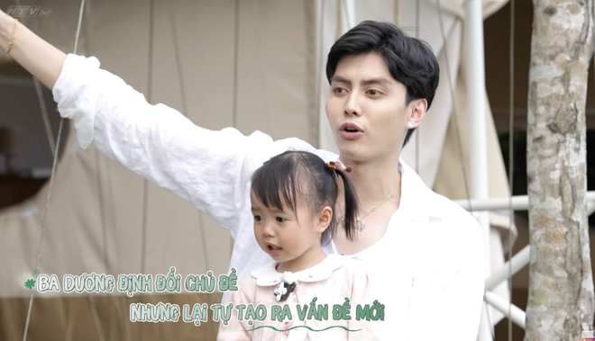 Tuấn Dương "cạn lời" khi con gái Nami sẵn sàng gọi người lạ là ba để đổi lấy đồ chơi - Ảnh 1.