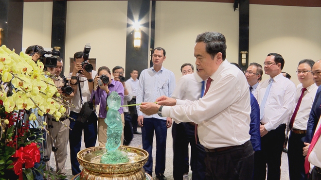 Thời sự HTV ngày 29/5/2026 | Chủ tịch Quốc hội Trần Thanh Mẫn thăm, chúc mừng Đại lễ Phật đản - Ảnh 3.