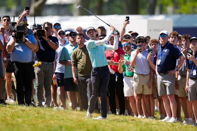 Alex Smalley tiếp tục gây ấn tượng tại Charles Schwab Challenge- Ảnh 5.