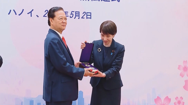 Thời sự trưa HTV ngày 3/5/2026 | Thủ tướng Nhật Bản Takaichi Sanae vào Lăng viếng Chủ tịch Hồ Chí Minh - Ảnh 4.