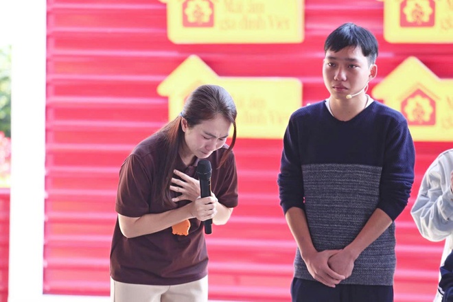 Thanh Thảo kể chuyện "Mái ấm gia đình Việt" để dạy con về lòng trắc ẩn- Ảnh 5.