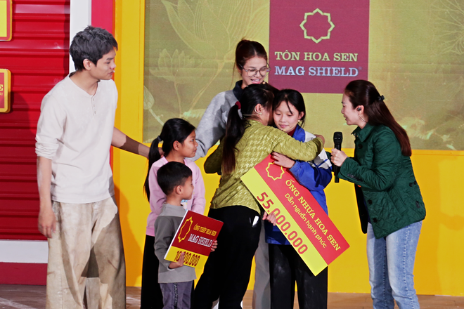 Thanh Thảo kể chuyện "Mái ấm gia đình Việt" để dạy con về lòng trắc ẩn- Ảnh 6.