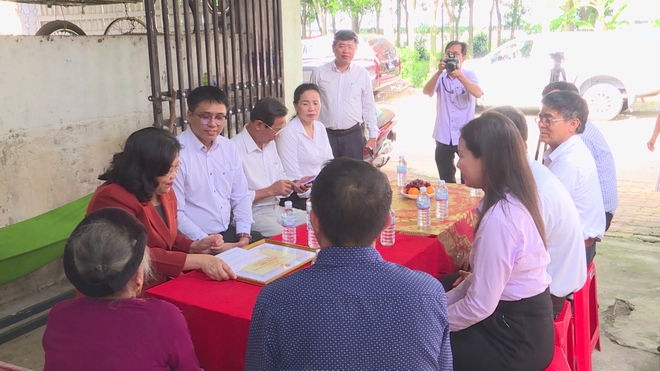 Lãnh đạo TP. Hồ Chí Minh thăm, chúc thọ người cao tuổi tiêu biểu - Ảnh 3.