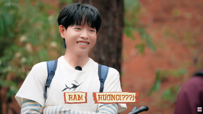 Isaac tháo vát bao nhiêu, Đức Phúc vô tri bấy nhiêu | "Say hi" rực rỡ - Tập 1 - Ảnh 2.