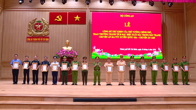 Thời sự HTV ngày 10/6/2026 | Lãnh đạo TP. Hồ Chí Minh thăm, chúc thọ người cao tuổi - Ảnh 7.