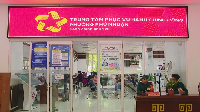 Thời sự HTV ngày 11/6/2026 | Lãnh đạo TP. Hồ Chí Minh kiểm tra, động viên thí sinh thi tốt nghiệp THPT năm 2026 - Ảnh 3.