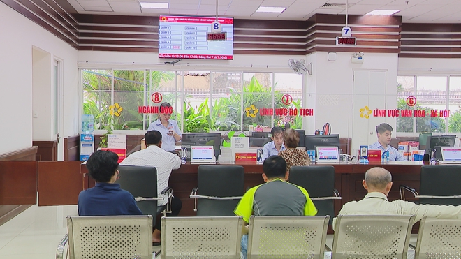 Thời sự HTV ngày 11/6/2026 | Lãnh đạo TP. Hồ Chí Minh kiểm tra, động viên thí sinh thi tốt nghiệp THPT năm 2026 - Ảnh 4.