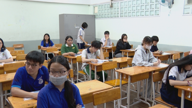 TP. Hồ Chí Minh siết chặt công tác tổ chức kỳ thi tốt nghiệp THPT 2026 - Ảnh 4.