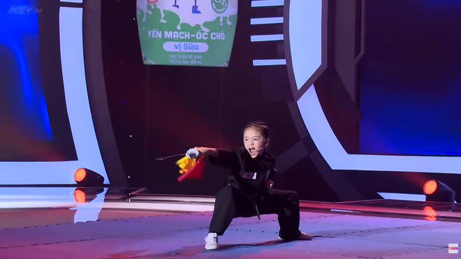 Võ Tấn Phát kinh ngạc "cao thủ võ thuật" 9 tuổi | Siêu tài năng nhí 5 - tập 3 - Ảnh 3.