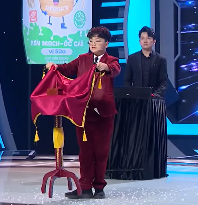 Siêu tài năng nhí - Tập 3: Triệu Vy gây sốt với bài ballet xoay liên tục 50 vòng- Ảnh 3.