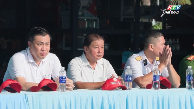 Phường Thuận An phát động chương trình "Bơi vì bạn đến trường" - Ảnh 3.