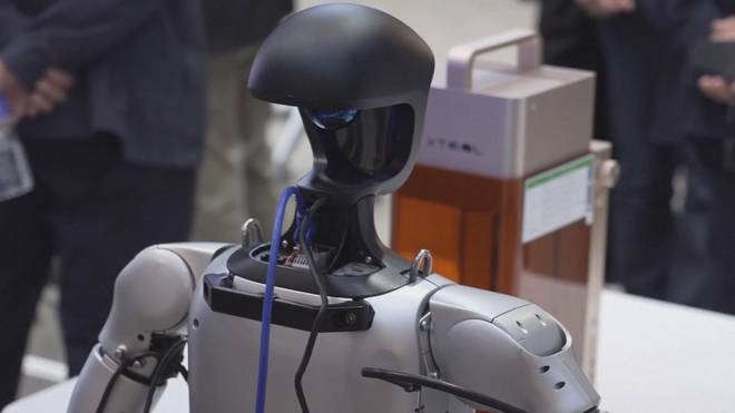 Robot hình người và công nghệ điều khiển bằng não gây sốt tại VivaTech 2026 - Ảnh 3.