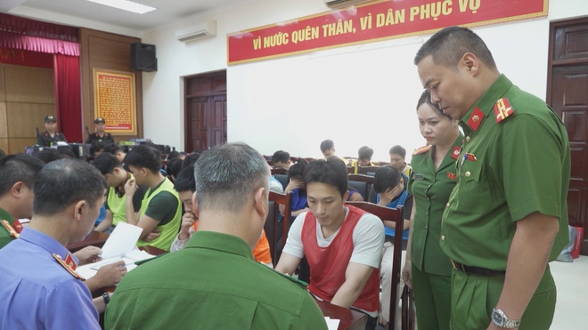 60 Giây Sáng ngày 21/6/2026 | Đột kích nhiều lò độ xe cho "quái xế" ở TP. Đồng Nai - Ảnh 4.