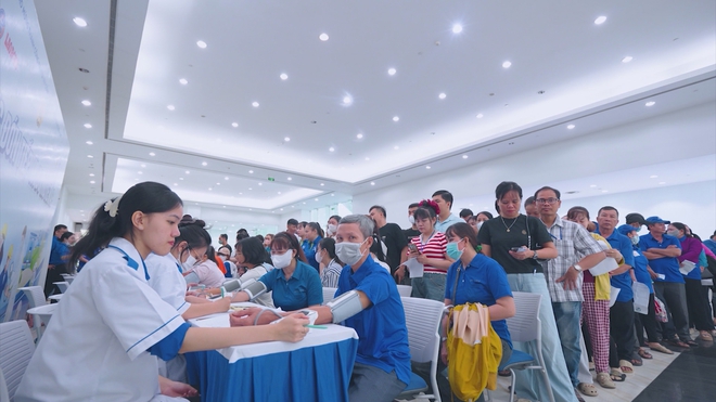 Thời sự trưa HTV ngày 23/6/2026 | Chấm thi tốt nghiệp THPT môn Ngữ văn theo phương pháp mới. - Ảnh 3.