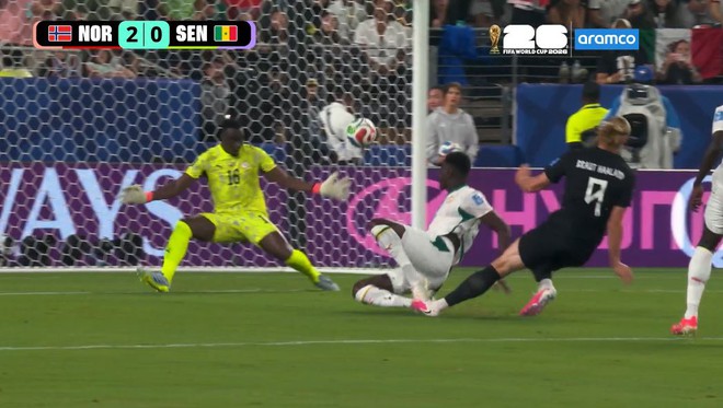 Haaland áp sát Messi và Mbappé, Na Uy chính thức đi tiếp - Ảnh 6.