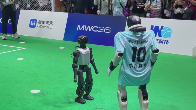 Robot thi đá phạt đền ở Trung Quốc  - Ảnh 3.