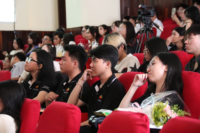 Liên hoan phim sinh viên Nhân văn 2026: Vinh danh những nhà làm phim trẻ- Ảnh 4.
