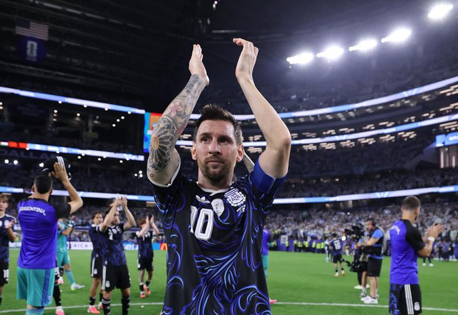 Messi ghi bàn trận thứ bảy liên tiếp, Argentina toàn thắng vòng bảng- Ảnh 3.