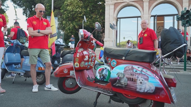 Vespa kỷ niệm 80 năm: hơn 10.000 xe diễu hành tại Rome- Ảnh 4.