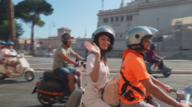 Vespa kỷ niệm 80 năm: hơn 10.000 xe diễu hành tại Rome- Ảnh 3.