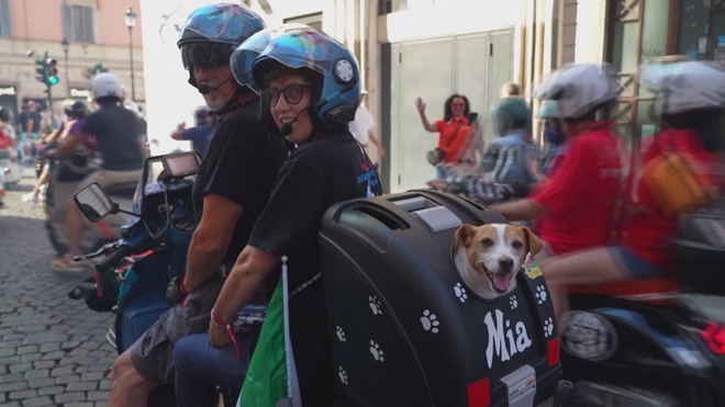 Vespa kỷ niệm 80 năm: hơn 10.000 xe diễu hành tại Rome- Ảnh 5.