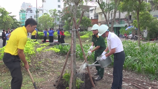 Thời sự trưa HTV ngày 6/6/2026 | Phường Phước Long phát động trồng cây nhớ ơn Bác Hồ - Ảnh 3.