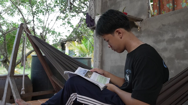 Mái ấm gia đình Việt: Xót xa cậu bé 15 tuổi vừa học vừa chăm mẹ bệnh nặng - Ảnh 6.
