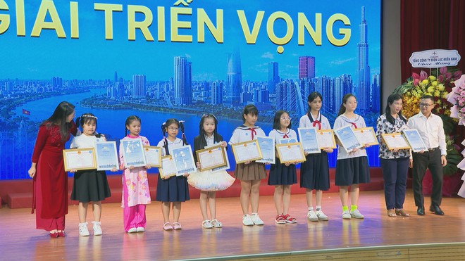 Thời sự trưa HTV ngày 10/7/2026 | Quyết định 30: Giảm đến 58% thời gian giải quyết thủ tục hành chính - Ảnh 4.