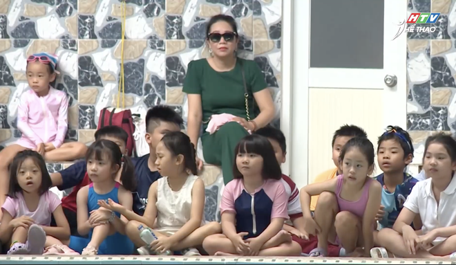 Phường Sài Gòn phát động tập luyện môn bơi phòng chống đuối nước - Ảnh 9.