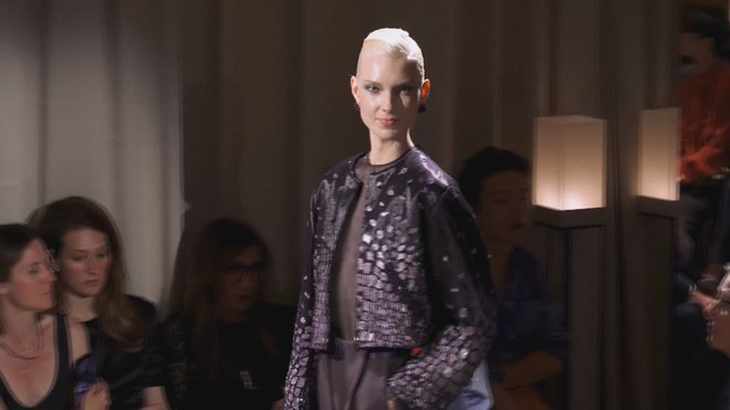 Tuần lễ Thời trang Cao cấp Paris: BST Giorgio Armani Privé - Ảnh 5.