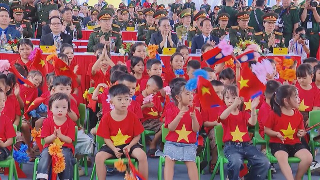 60 Giây Trưa ngày 11/7/2026 | Từ thủ tục đến công nghệ - Bước chuyển trong quản lý phòng cháy chữa cháy - Ảnh 7.