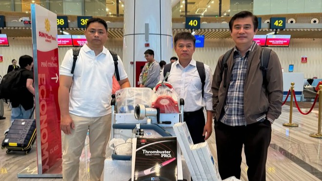 Thời sự HTV ngày 12/7/2026 | Bệnh viện Chợ Rẫy mang ECMO ra Phú Quốc hỗ trợ nạn nhân vụ lật ca nô - Ảnh 1.
