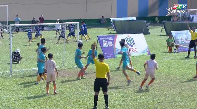 "Ước mơ sân cỏ" HTV Cup 2026: Sẵn sàng cho những trận đấu cuối cùng - Ảnh 17.