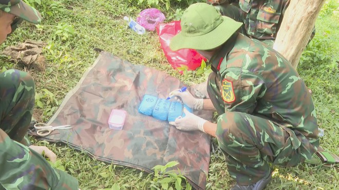 Hành trình đưa liệt sĩ về đất mẹ - Ảnh 4.