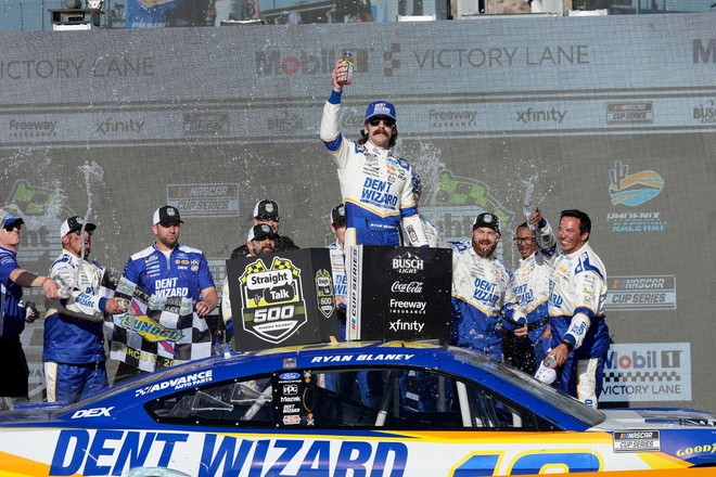 Ryan Blaney chiến thắng kịch tính tại Atlanta sau cuộc đua kéo dài vì thời tiết- Ảnh 7.
